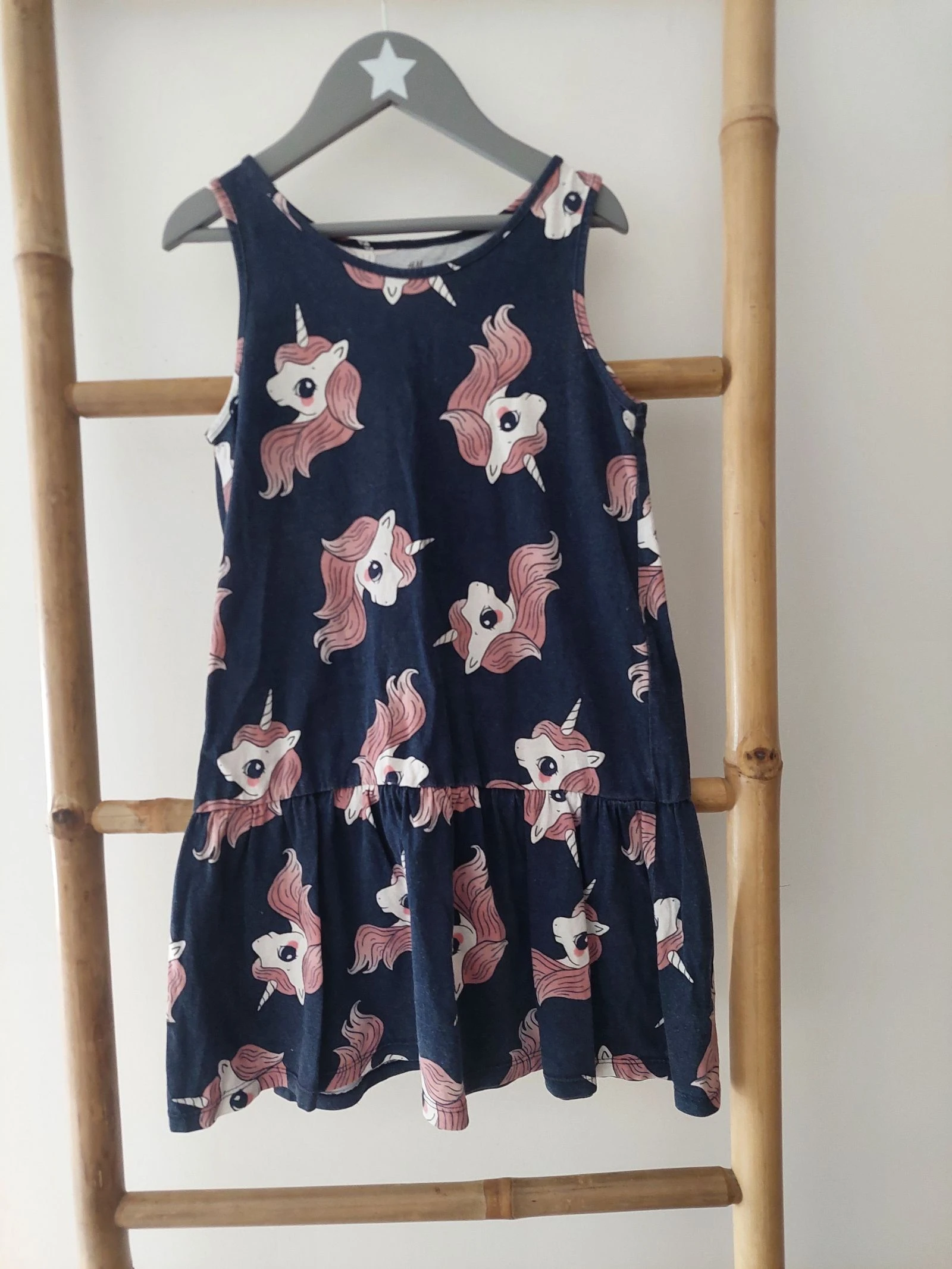 H&M - Vestido unicórnios